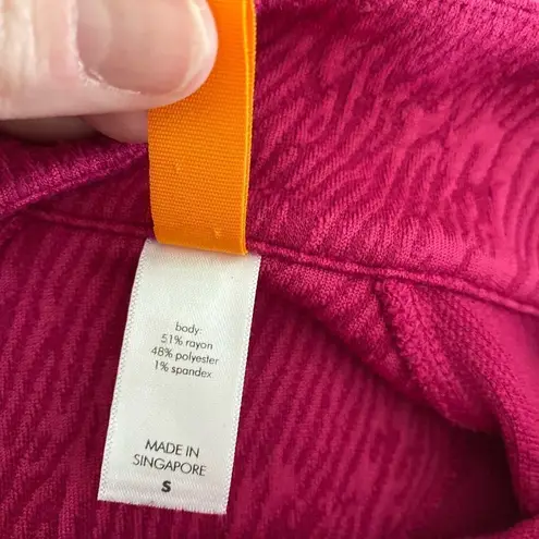 Lucy quarter zip hot pink long sleeve top size S