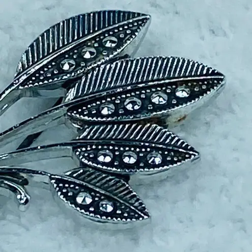 Silver Color Metal Bunch Cluster Leaf Leaves Jewelry Pin Brooch Faux Marcasite