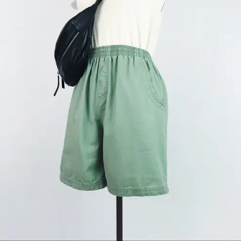 Vintage 100% Cotton Shorts in Light Green | Size S