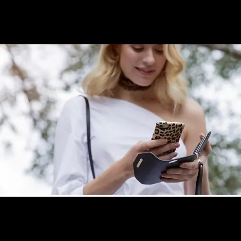 iPhone leopard phone case. New. Tan