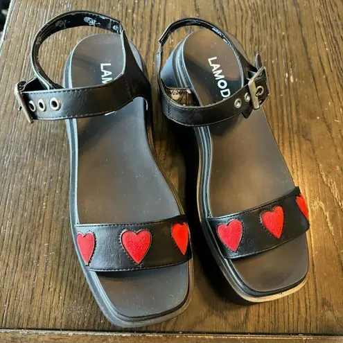 Lamoda Black Red Hearts Hopeful Chunky Platform Sandals Size 9 NWOT Black