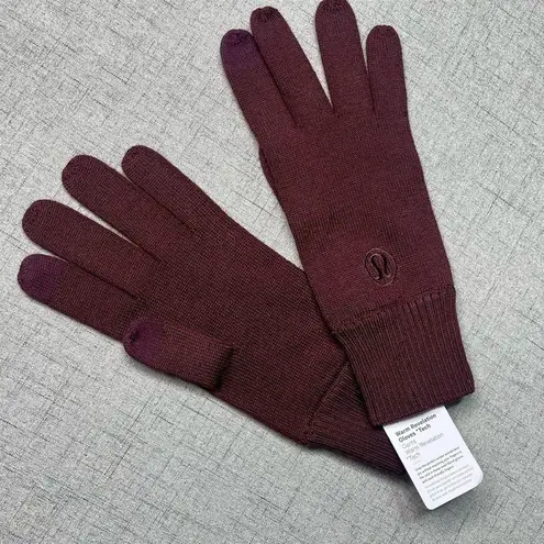 Lululemon  Warm Revelation Merino Wool Tech Gloves Cassis Nwt