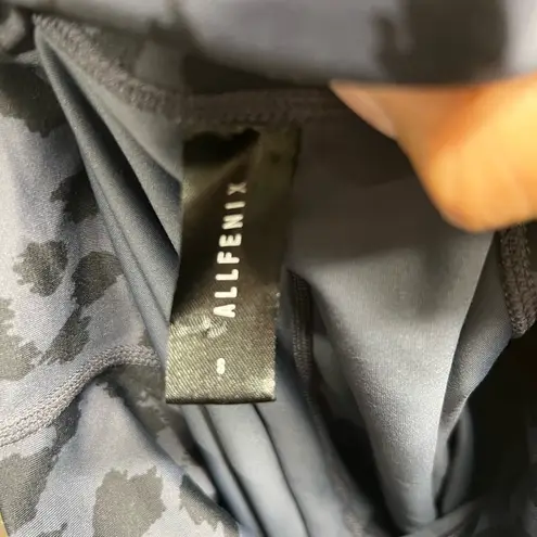 Allfenix leopard biker shorts size Small Gray