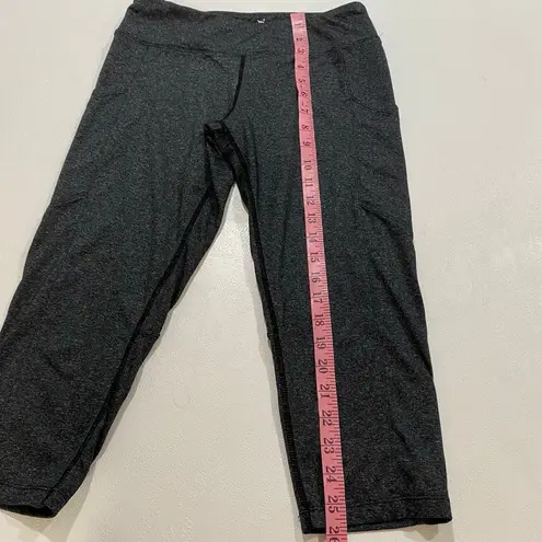 Baleaf Gray Capri Leggings with Pockets Size M