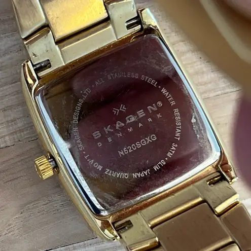 Skagen Ladies Watch Crystals Gold