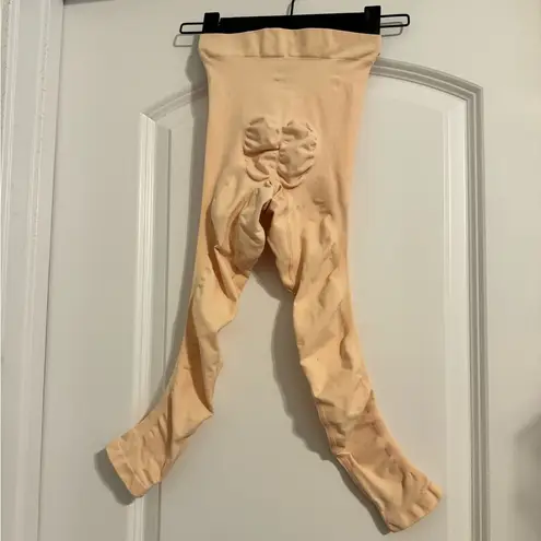 SKIMS maternity sculpting leggings