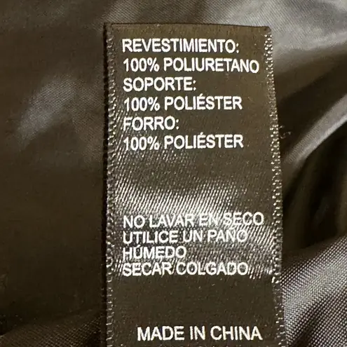 Ambiance women’s 100% Faux Leather Moto Cropped Jacket Size L Biker Modern Chic Black Size L