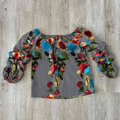 Womens Song of Style Floral Ruffle Blouse