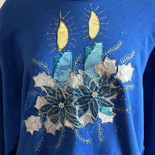Vintage Christmas Sweatshirt Blue Embroidered poinsettia Candles XL shimmery