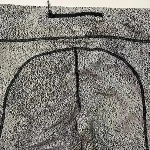 Lululemon  Speed Tight V Power Luxtreme Spray Jacquard White Black Size 4 W5AGJS