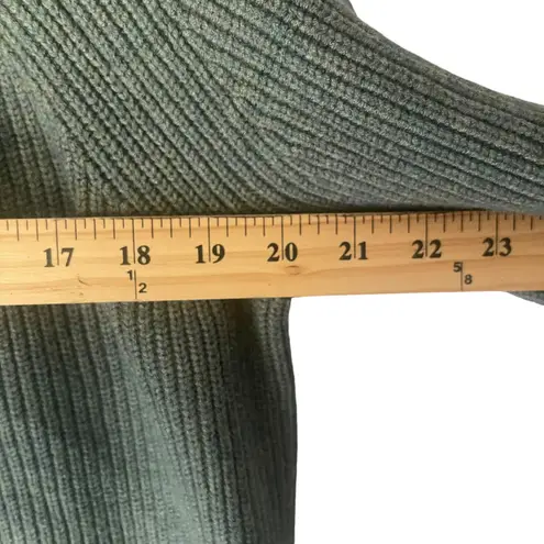 M & S Collection Women's Size Medium Green Tight Knit Turtle Neck Sweater