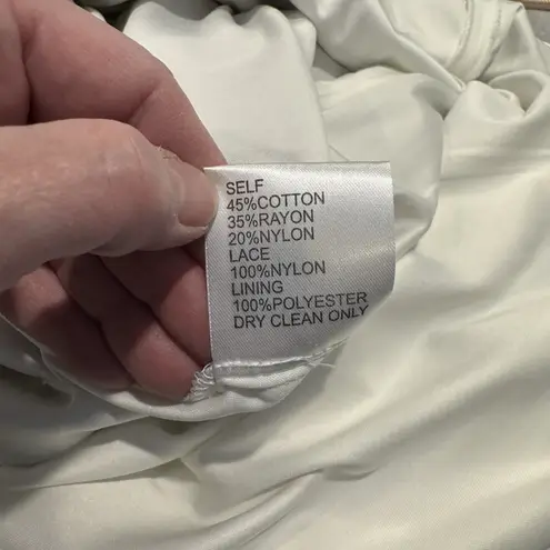 Tadashi Shoji Formal Long Gown Dress Womens 14 Black Cream Lace Belt