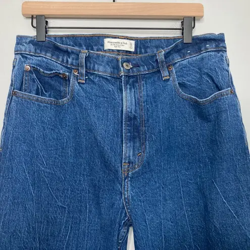 Abercrombie & Fitch The 90s Relaxed Jean High Rise 31 Short Dark Blue Classic