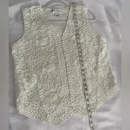 Boho VTG Ivory Lace Floral Vest S/M Open Front Sleeveless Floral Festival Top Size undefined