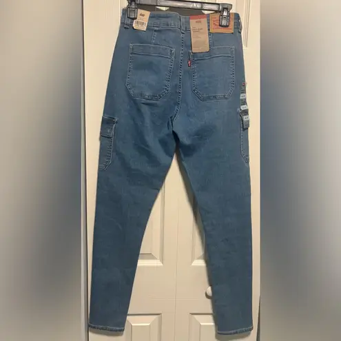 Levi's NWT LEVI’S 721 High-Rise Skinny Cargo Jeans