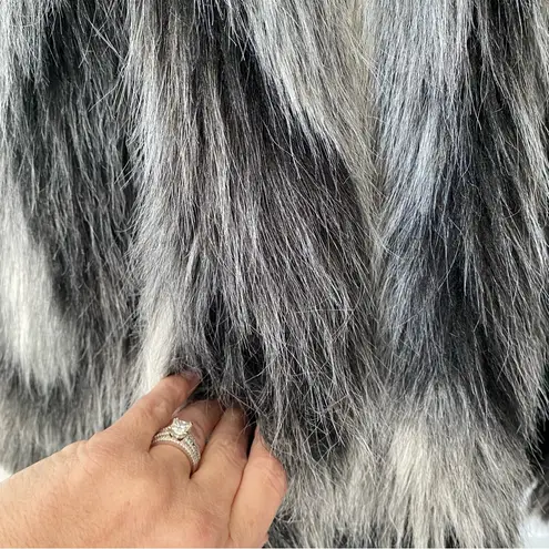 Not Fur Real vintage by Duffel Faux Fur Coat Black Gray White size small