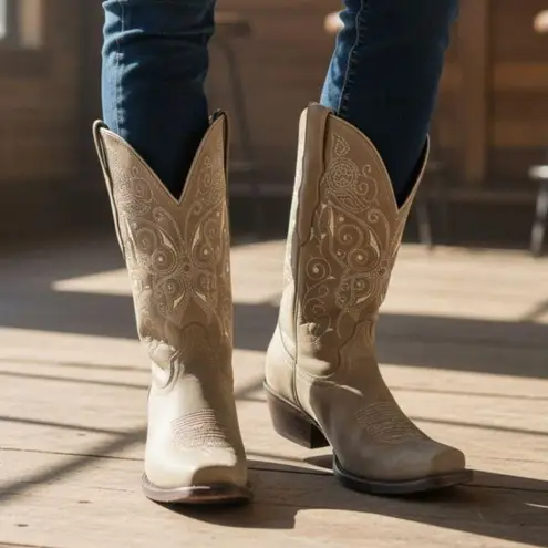 El General Rodeo Nubuck Boots EUC Size 8 S3858 Tan