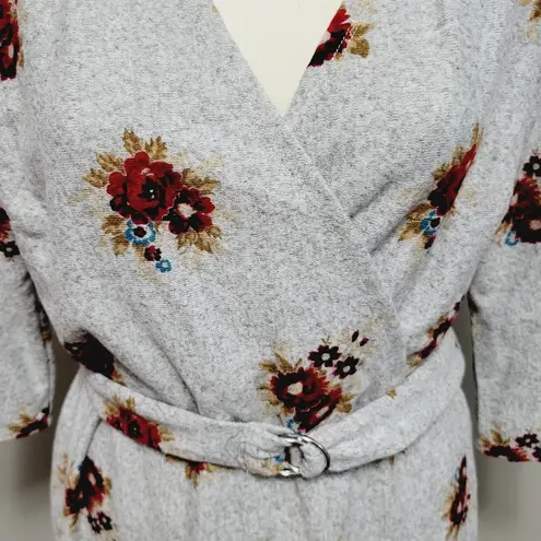 Tacera gray floral hacci knit belted surplice dress size medium