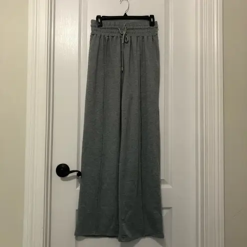 Commense Women's Wide Leg Sweatpants Relaxed Fit Drawstring Gray Size Medium NWT