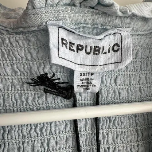 FOR THE REPUBLIC Smocked Ruffle Sleeveless Top XS Baby Blue Chambray