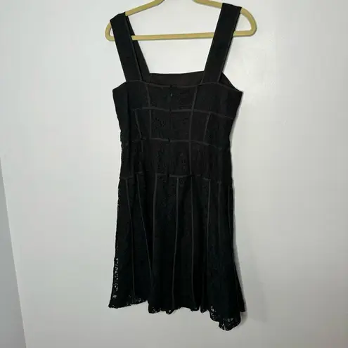 Ann Taylor  black lace sleeveless dress size 8