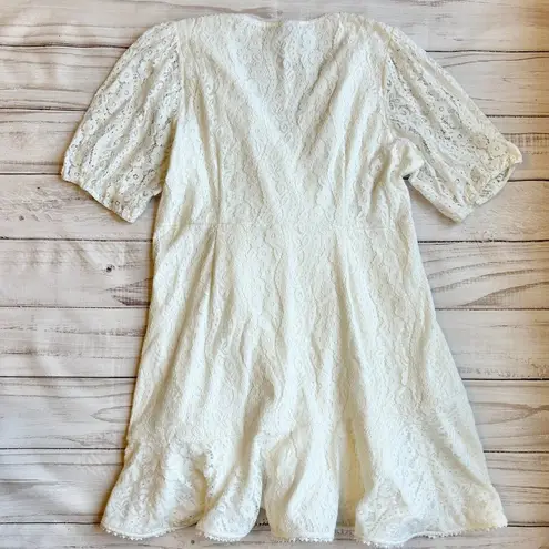 City Chic Garden Kisses White Lace Ruffle Dress Size 22 NWT