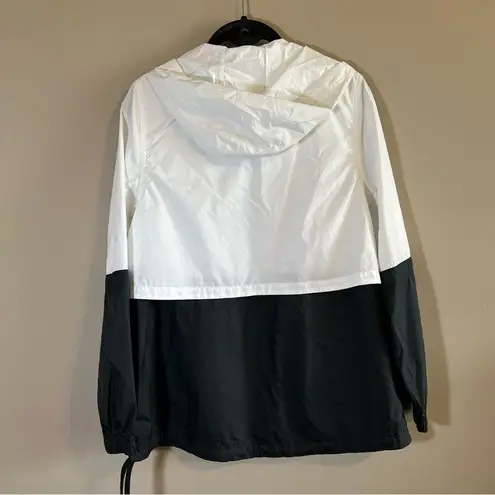 Nike  Women’s White Black Zip Up Windbreaker Jacket XS