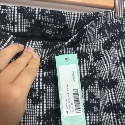 41 Hawthorn NWT Stitch Fix Black White Floral Camellia Knit Pencil Skirt Gray Size M