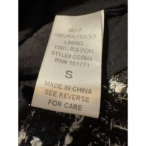 GILLI Plaid Tweed Shift Dress Classic Quiet Luxury Black and White Size Small