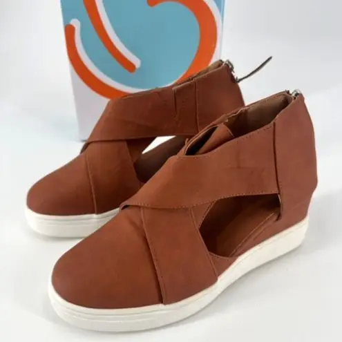 Journee Collection Seena Wedge Sneaker Sandal Cut out Size 40, brown Size 10