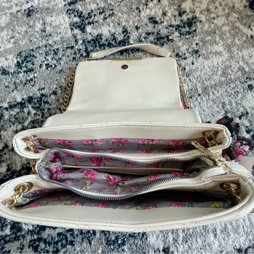 Betsey Johnson NWT Gold & White Purse