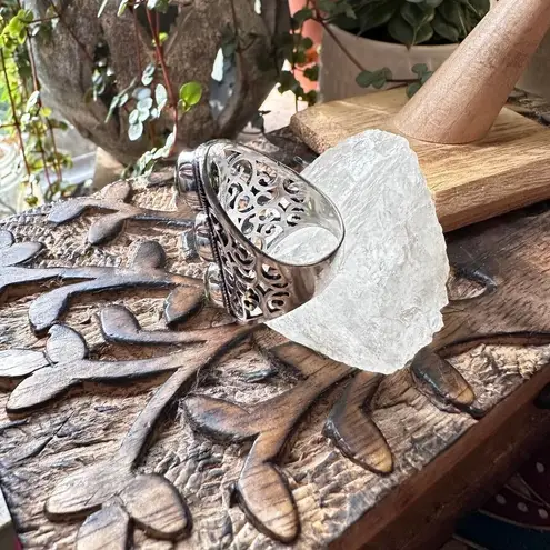 Peridot Gemstone Handmade Boho Ethnic Ring Size 8.5 - Image 5