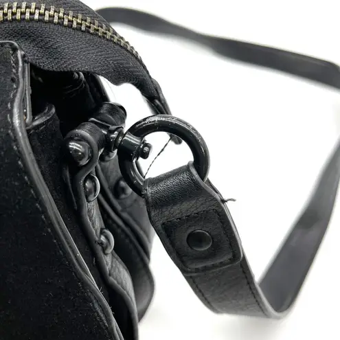 La Diva Crossbody Bag Purse Suede Leather Tasseled Boho Minimalist Grunge Gothic Black