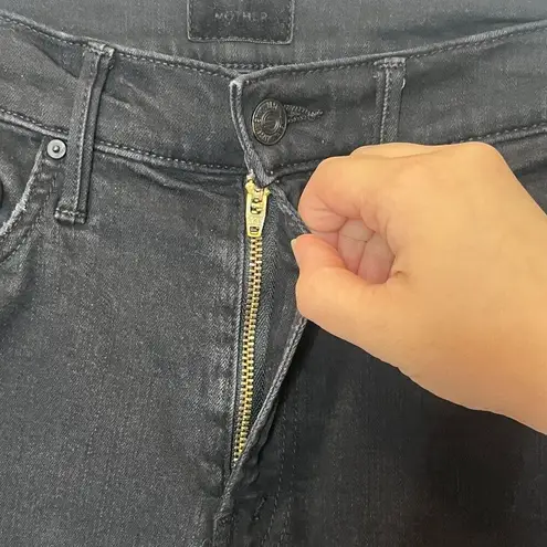 MOTHER Insider Crop Step Fray Jeans Not Guilty Black Women’s Size 25 Raw Hem