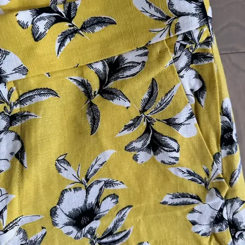 Banana Republic BNWT  yellow floral printed pants - 6 L