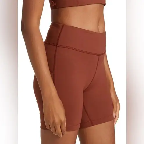 Outdoor Voices  Move Free 6” Short