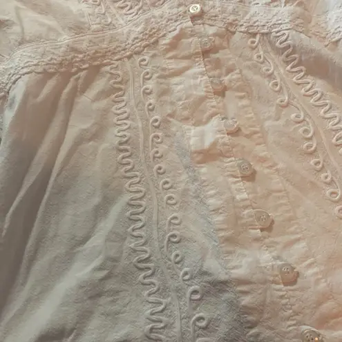 Novica womens small white Lilly of the Incas button front blouse was embroidered