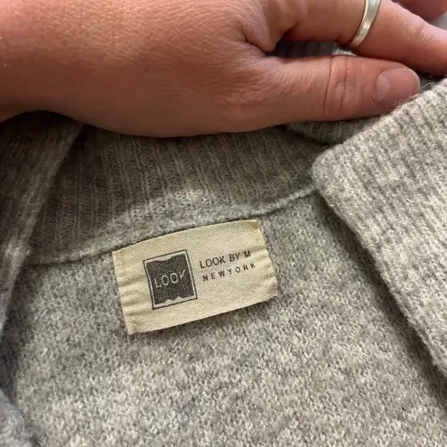 Look By M Gray Knit Soft Oversized Open Style Cardigan Sweater Pockets One Size White Size L