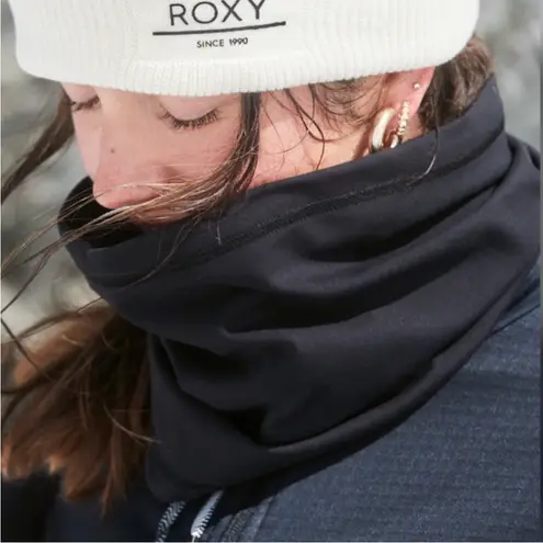 Roxy  True Black Lana Collar Neck Warmer. New With Tags.