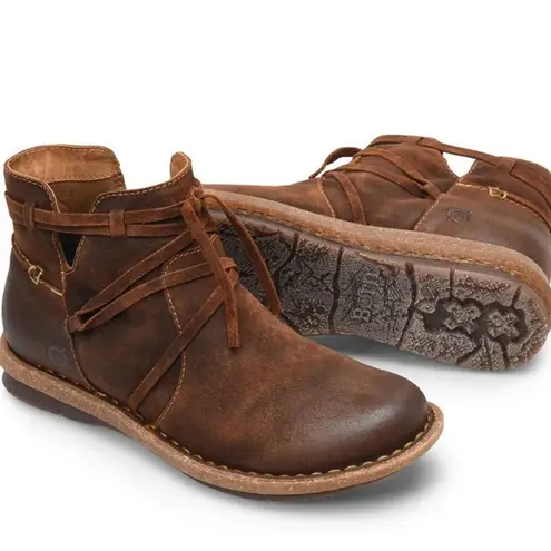 Born Tarkiln Distressed Rustic Brown Ankle Chukka Boot Size 7 / 38