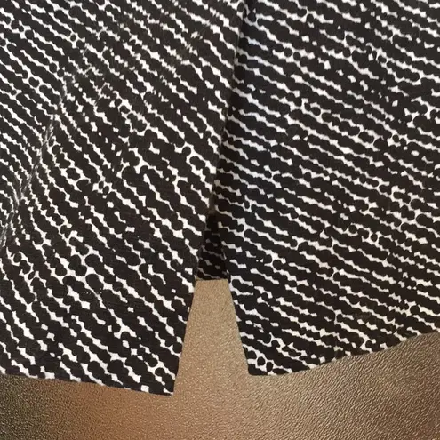 New York & Co. NY & Co Black and White Pencil Skirt