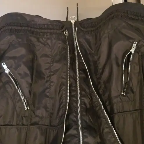 💕CARMAR SEEK THE LABEL💕 Zip Back Windbreaker Jacket Black M NWT Size M