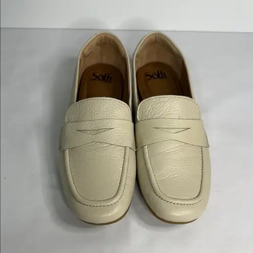Sofft Cream Moccasins Slip