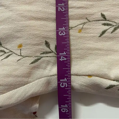 Allison New York Cream Floral Tassel Cold