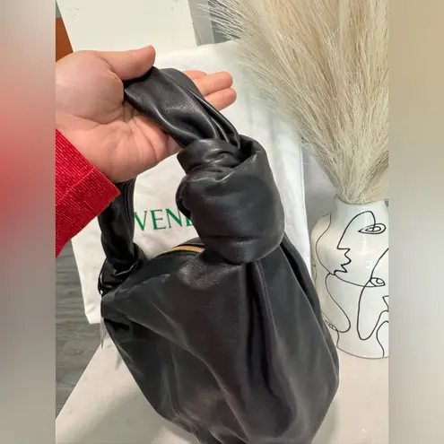 Bottega Veneta teen double knot hobo Elegant Black Leather Bag