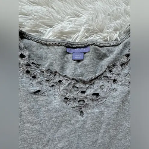 Laura Scott  short sleeve shirt size small