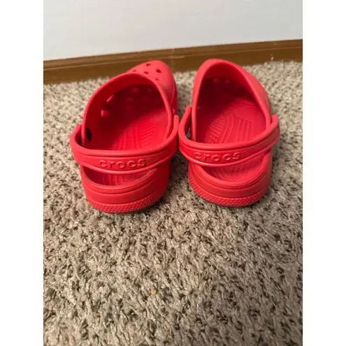 Crocs  Adult Unisex Classic Solid Red Size Men's 10 Women's 12