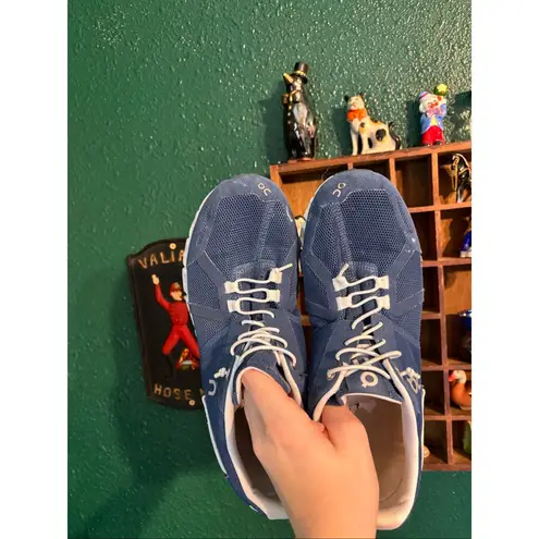 ON Women's Cloud 5 Navy Bleu White Running Sneakers Shoes Size 9.5 Blue - Image 4