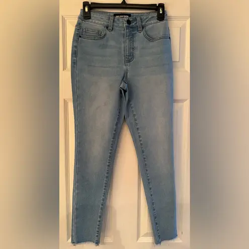 Black Pearl Denim Los Angeles Women's Light Blue Frayed Jeans Size 3