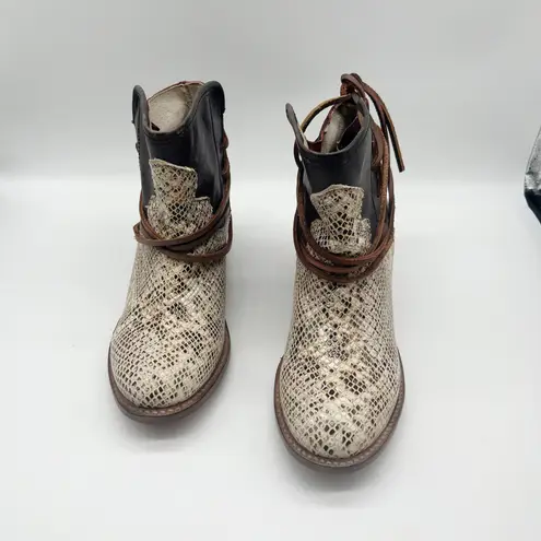FREEBIRD by Steven Freebird Casey Snake Print Leather Lace Women's Boots Size US 9